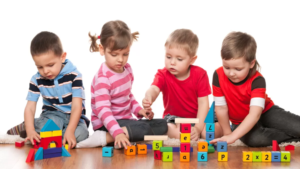 Lenguaje, Imaginación y Pensamiento Simbólico para Niños de 2 a 7 Años